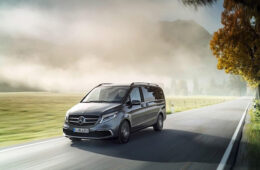 Reliable & On-Time Transfers with Melbourne Maxi Van